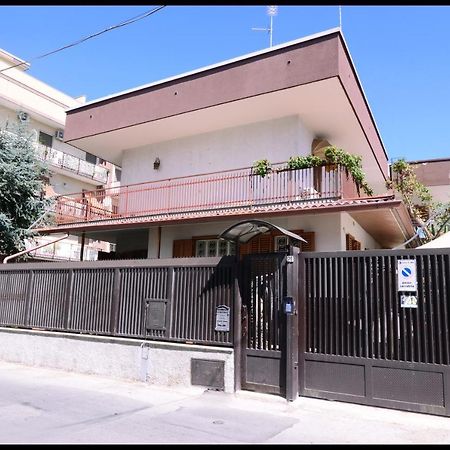 Il Villino Apartments Bari Ngoại thất bức ảnh